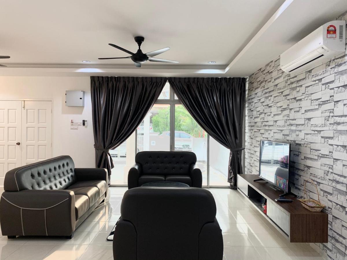 Langkawi Cozy Holiday Home At Bukit Indah By Zervin กัวห์ ภายนอก รูปภาพ